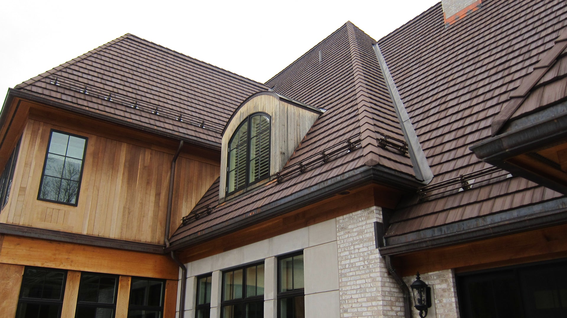 PP235LF Pipe-style Snow Guard for Ludowici Flat Tiles