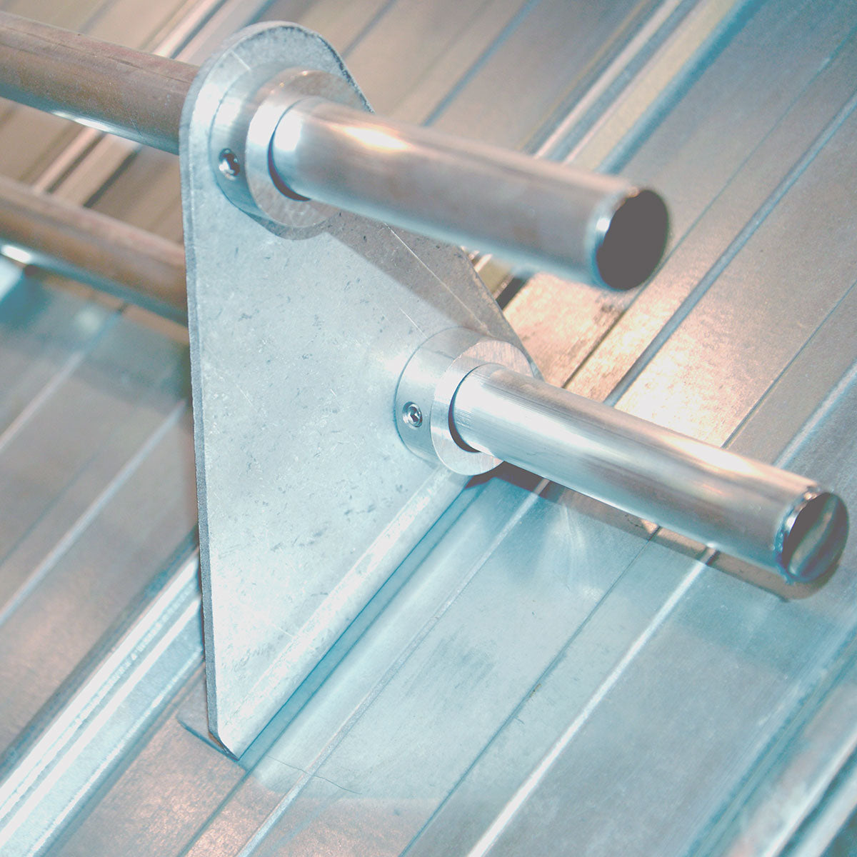 PP314 Pipe-style Snow Guard